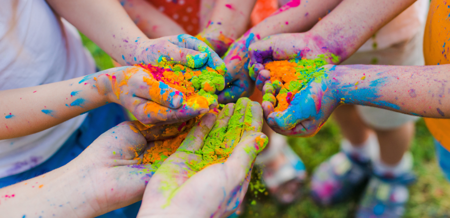 Early years activity for Holi: colourful hands